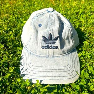 Adidas hat🧢